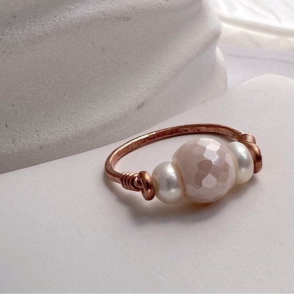 Freshwater Pearls & Pink Glass Beaded Copper Ring - Picture 6 of 15
